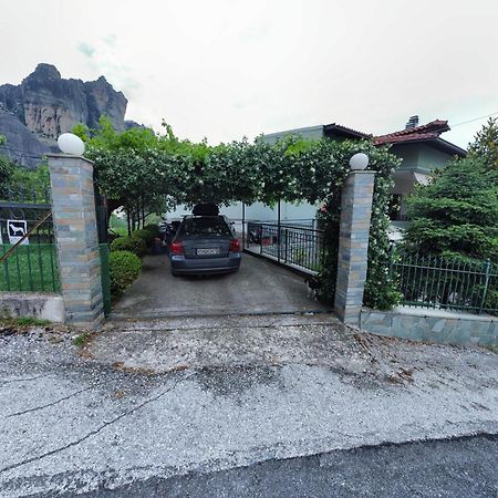 Postmans Apartment Under Meteora Καλαμπάκα Εξωτερικό φωτογραφία