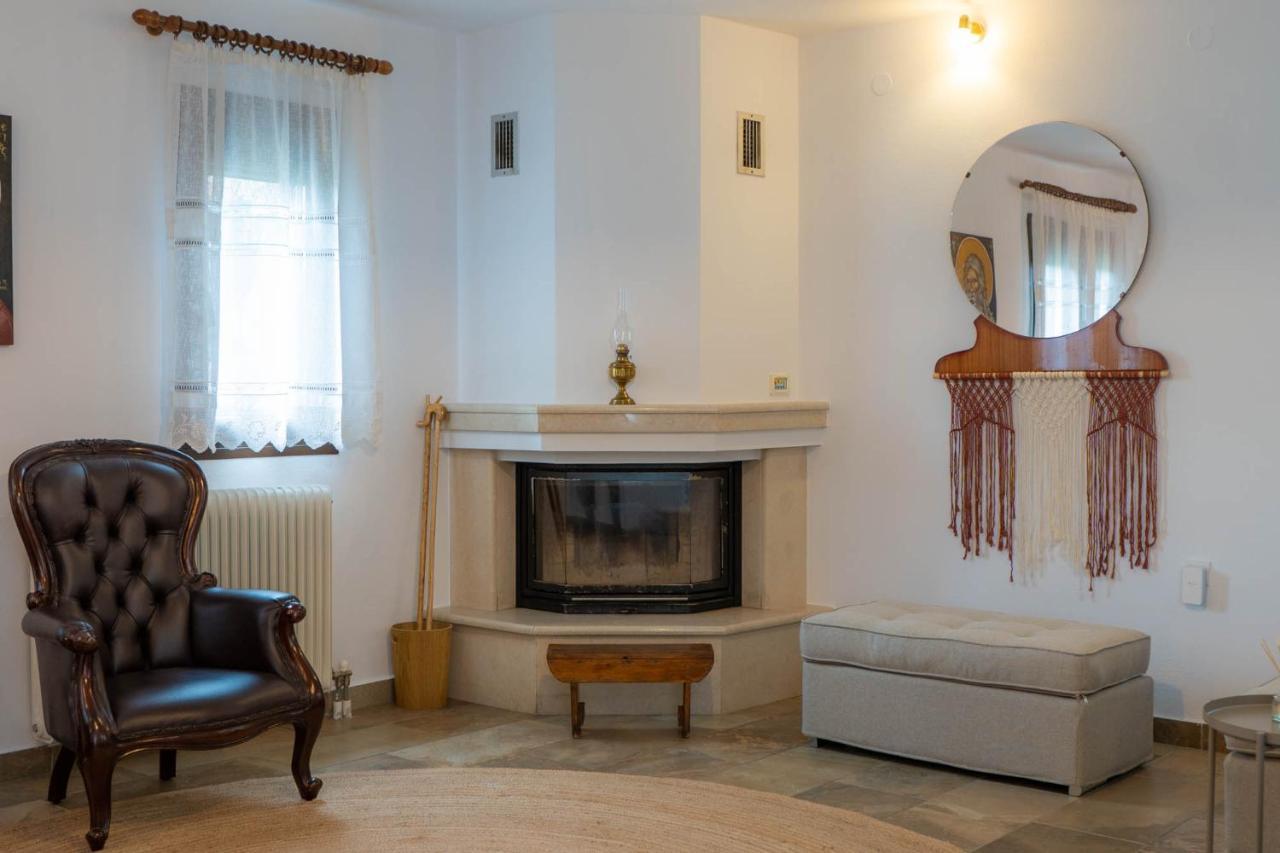 Postmans Apartment Under Meteora Καλαμπάκα Εξωτερικό φωτογραφία